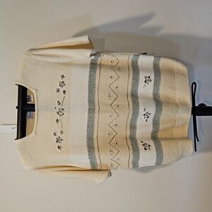 TANJAY VINTAGE WOMEN'S KNIT & EMBROIDERED FLORAL SHORT SLEEVED SWEATER SIZE MED